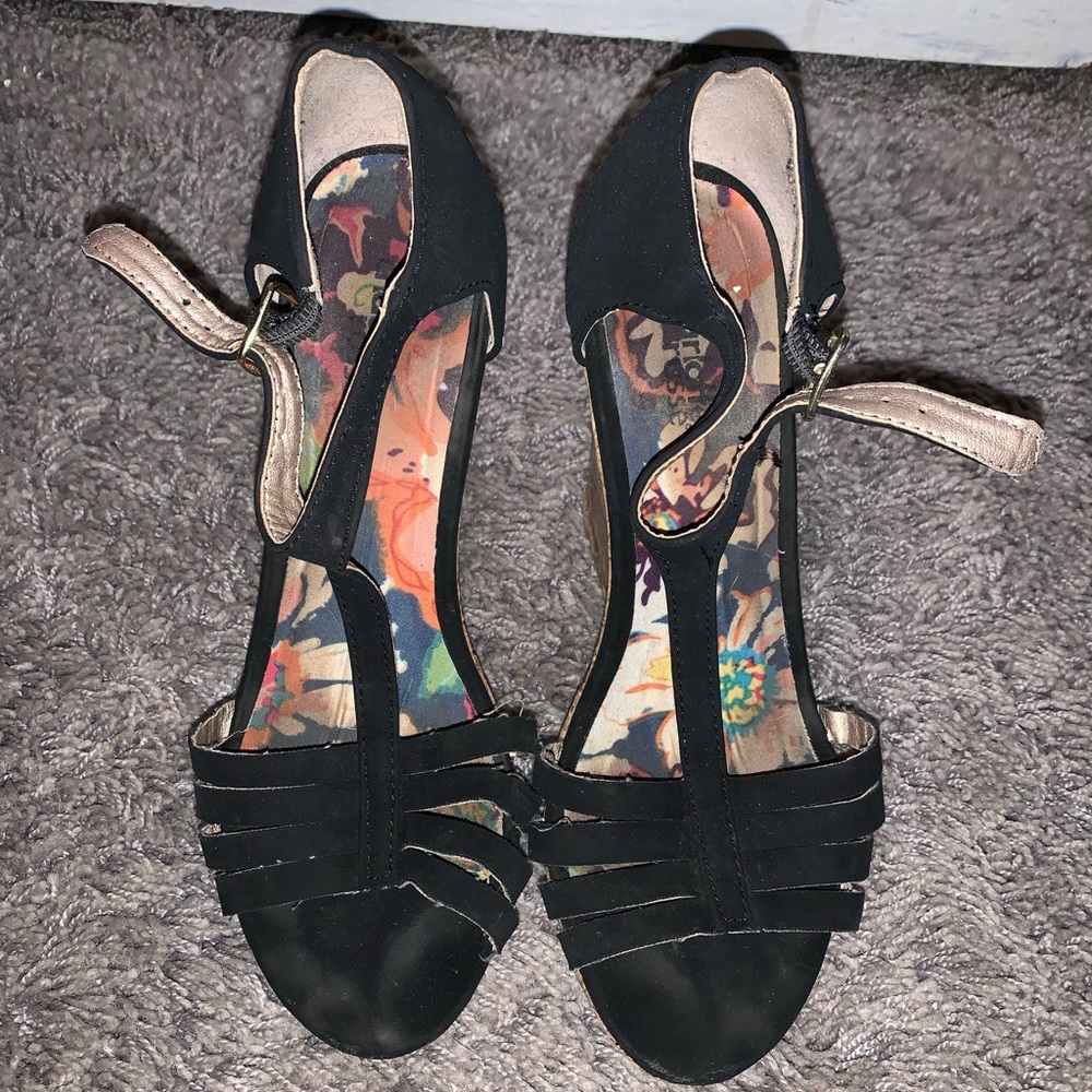 Women’s size 6.5 Charlotte Russe wedges